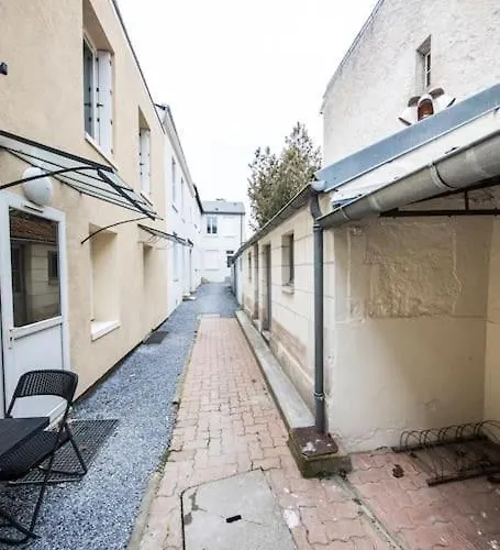 L'explorateur Du Grecourt טור