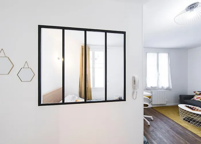 L'explorateur Du Grecourt * טור